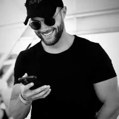 Simon photo on Jungo Live