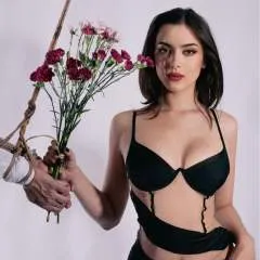 Mistress Shopia photo on Jungo Live