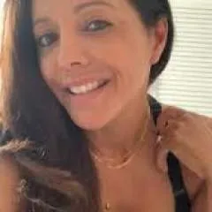 Lynne........ photo on Jungo Live