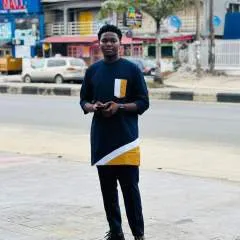 De Light photo on Jungo Live