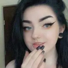 Mistressmaddi photo on Jungo Live