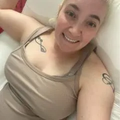 Jenn photo on Jungo Live