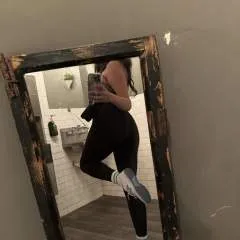 Lady Lydia photo on Jungo Live