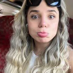 Kathleen........ photo on Jungo Live