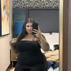 Hel La Betch photo on Jungo Live