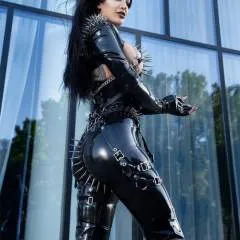 Ma’am Damadonia photo on Jungo Live