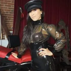 Mistressmandy photo on Jungo Live