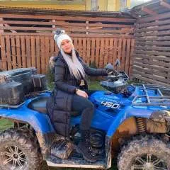 Rachel photo on Jungo Live