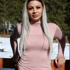 Rachel photo on Jungo Live