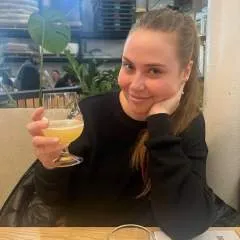 Sarah Ryan photo on Jungo Live