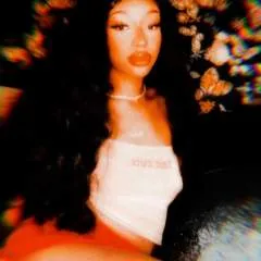 Goddessaliyahh photo on Jungo Live