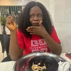 Jennifer Queen photo on Jungo Live