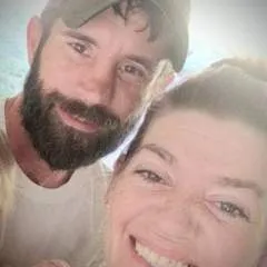 Lins And Josh photo on Jungo Live