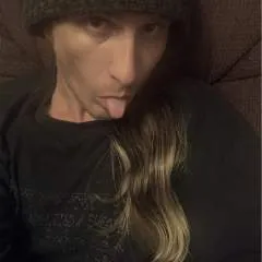 Curiouslysub photo on Jungo Live