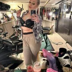 Mistress Yulia photo on Jungo Live