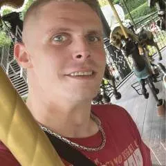 Dannyi........ photo on Jungo Live