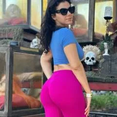 Bella Valentina photo on Jungo Live