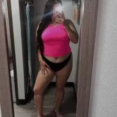 Thickkbrunette photo on Jungo Live