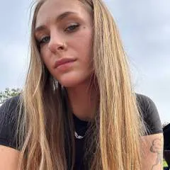 Sandra Brett photo on Jungo Live