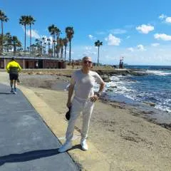 Coolsexyoperator photo on Jungo Live