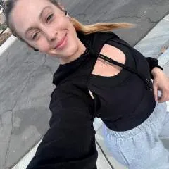 Ashley photo on Jungo Live