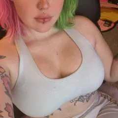 Hannah Jones photo on Jungo Live