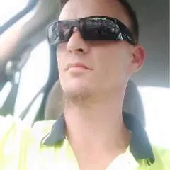 Newcastle Couple photo on Jungo Live