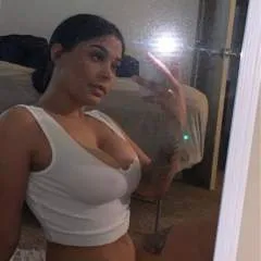 Vanessa photo on Jungo Live