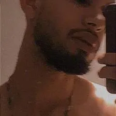 Amine photo on Jungo Live