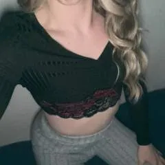 Sissybitchchiara photo on Jungo Live
