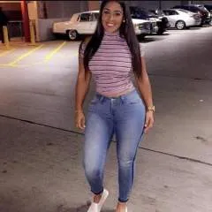 Sexyhdebby.83 photo on Jungo Live