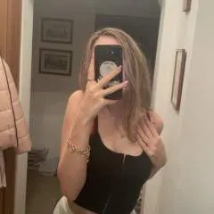 Jenny Rose photo on Jungo Live