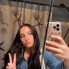 Baylee photo on Jungo Live