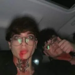 Gabrrr9 photo on Jungo Live