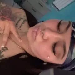 Joyce photo on Jungo Live