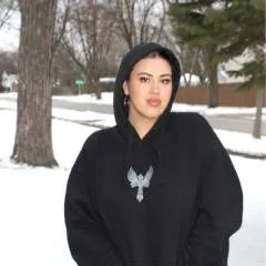 Alura B photo on Jungo Live