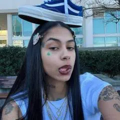 Alexis photo on Jungo Live