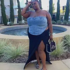 Tati photo on Jungo Live