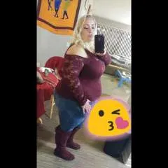 Snowbunnybaby photo on Jungo Live