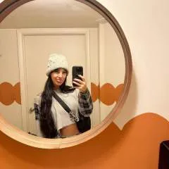 Evelinstone photo on Jungo Live