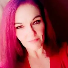 Foxyraven photo on Jungo Live