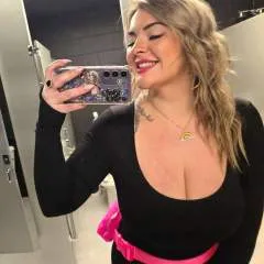 Rebecca Daniel photo on Jungo Live