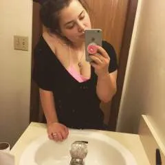 Lucy photo on Jungo Live