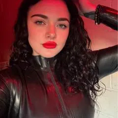 Mistressvoe photo on Jungo Live