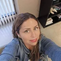 Shellinahole photo on Jungo Live