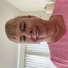 Caroline photo on Jungo Live