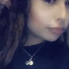 Dee photo on Jungo Live