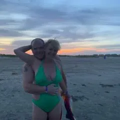 Funcouple photo on Jungo Live