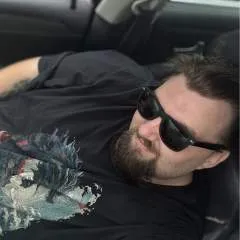 Alec photo on Jungo Live