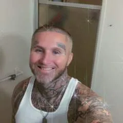 Fun Couple Here photo on Jungo Live